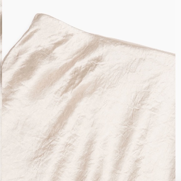 Slip Satin Mini Skirt - Picture 4 of 6